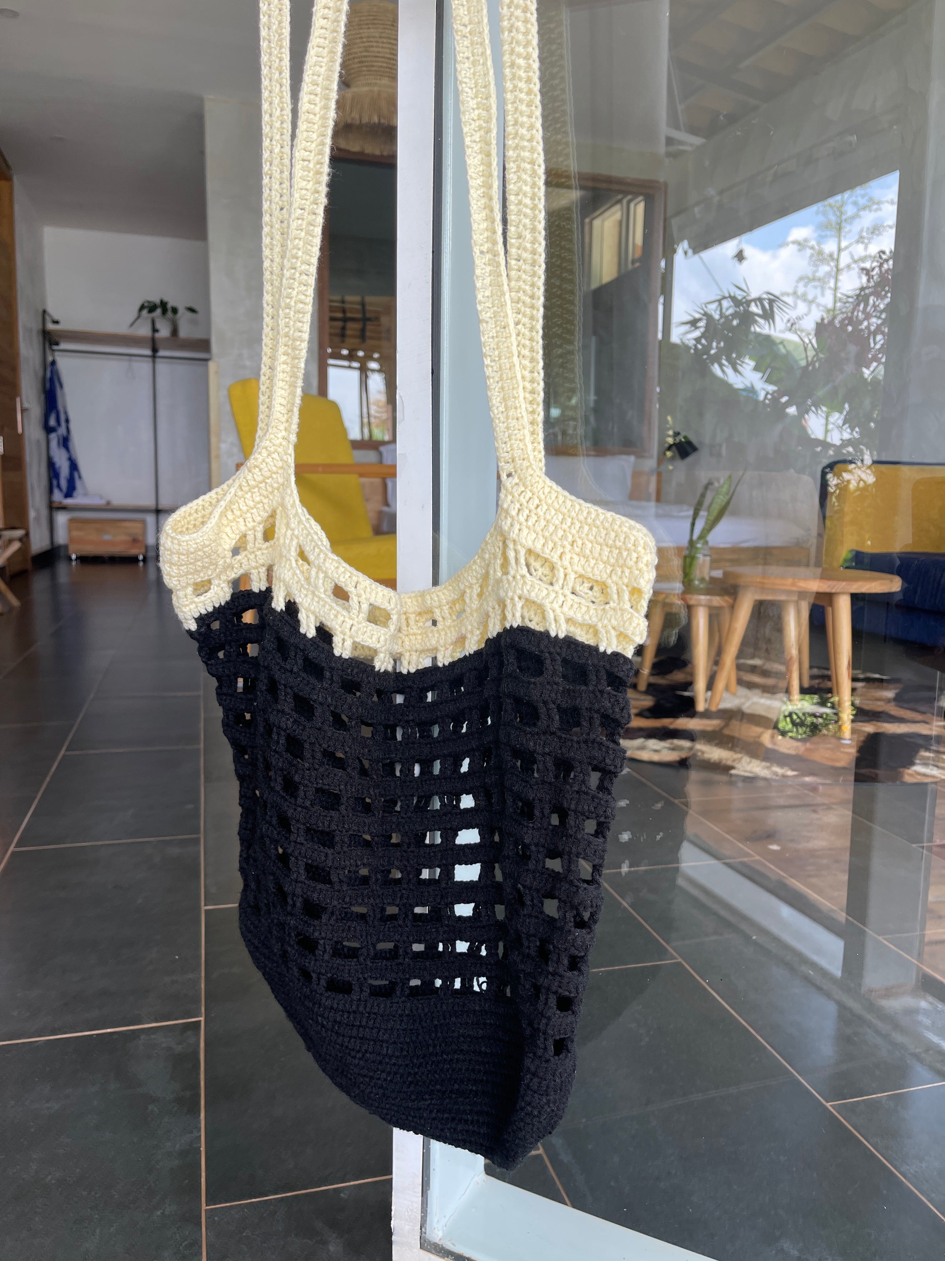 Blue Horizon Knit Tote Wase Bag
